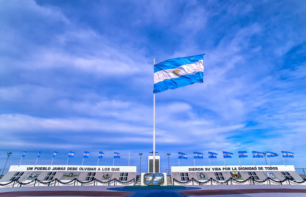 multimedia.grande.983ddcccaf16f574.Ml9ncmFuZGUud2VicA==