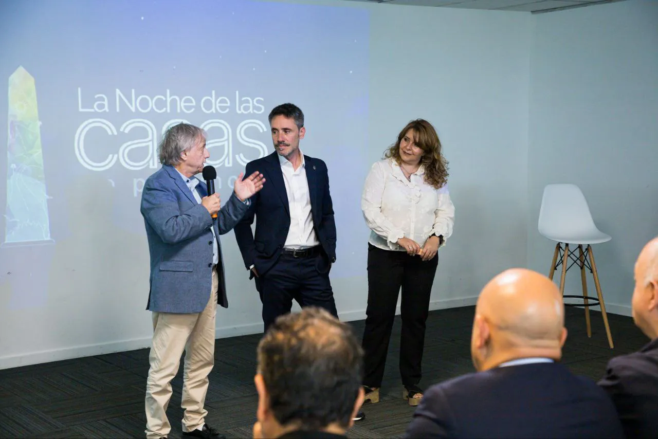 photo_2025-11-12_21-48-20